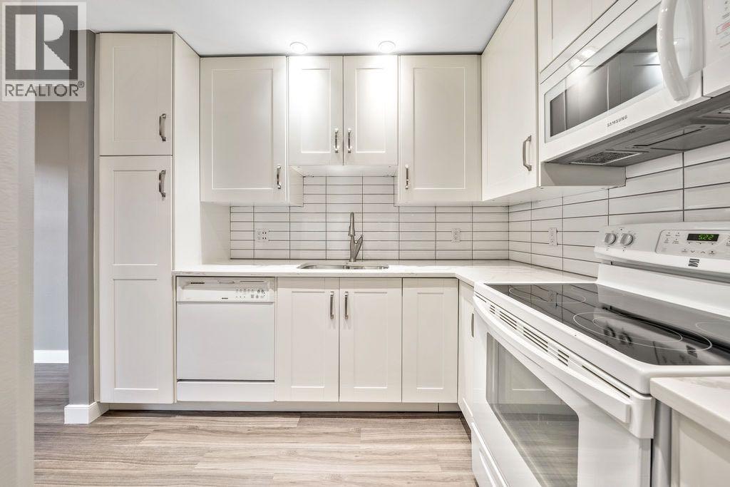 Single Family House for Sale in  Cedardale Crescent SW Cedarbrae Calgary 
