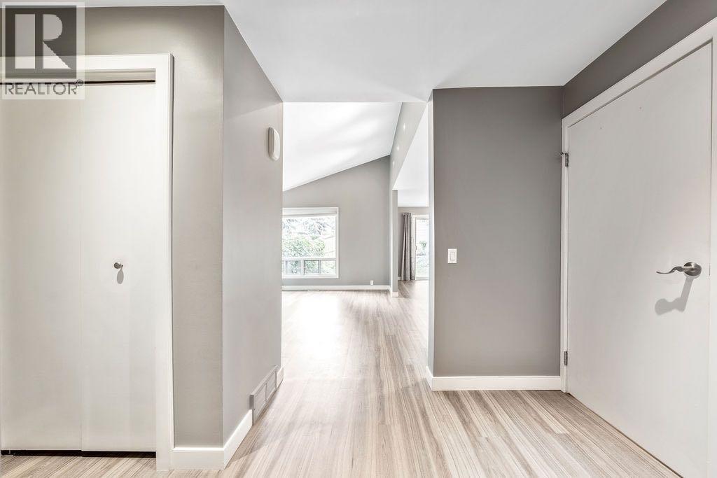 Single Family House for Sale in  Cedardale Crescent SW Cedarbrae Calgary 