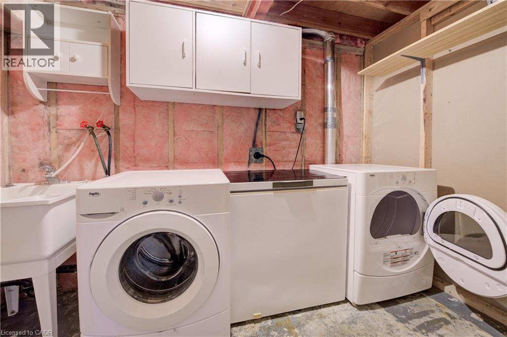 Photo 20 of 19 Hillbrook Crescent, Kitchener ON