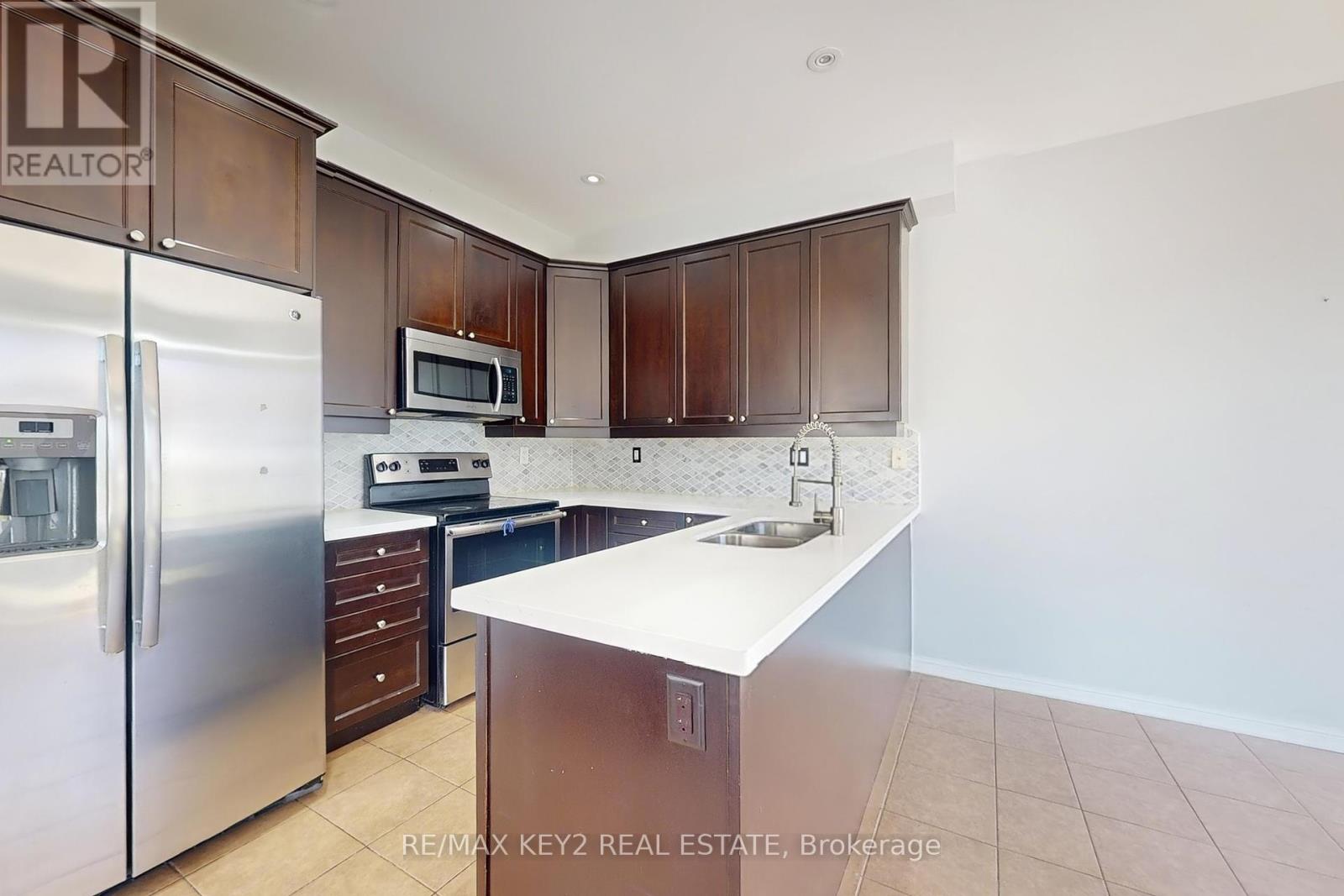 Photo 39 of Main 1751 Hayden Lane, Pickering ON