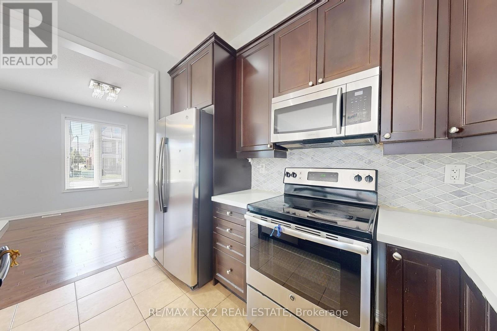Photo 4 of Main 1751 Hayden Lane, Pickering ON