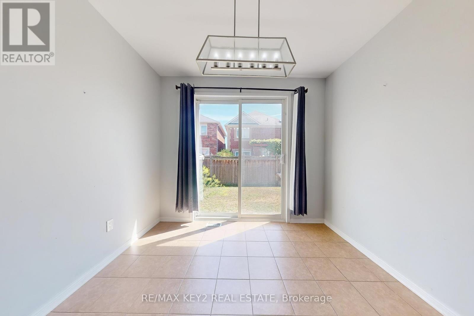 Photo 38 of Main 1751 Hayden Lane, Pickering ON