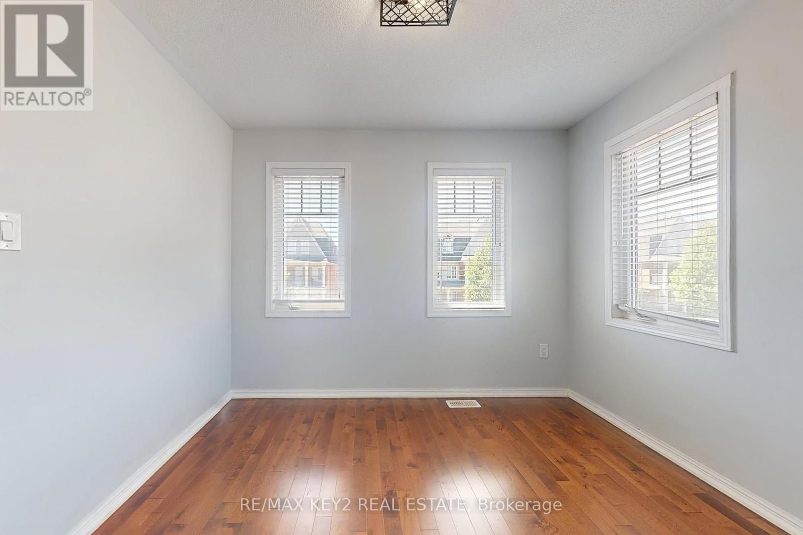 Photo 2 of Main 1751 Hayden Lane, Pickering ON