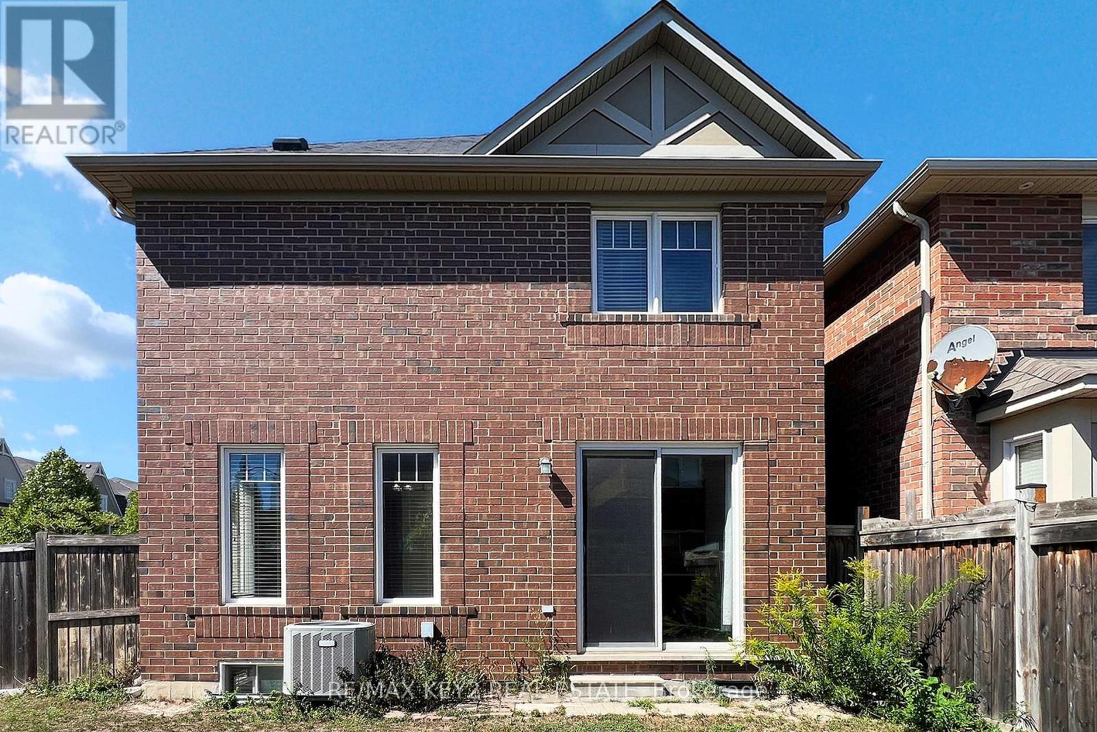 Photo 6 of Main 1751 Hayden Lane, Pickering ON