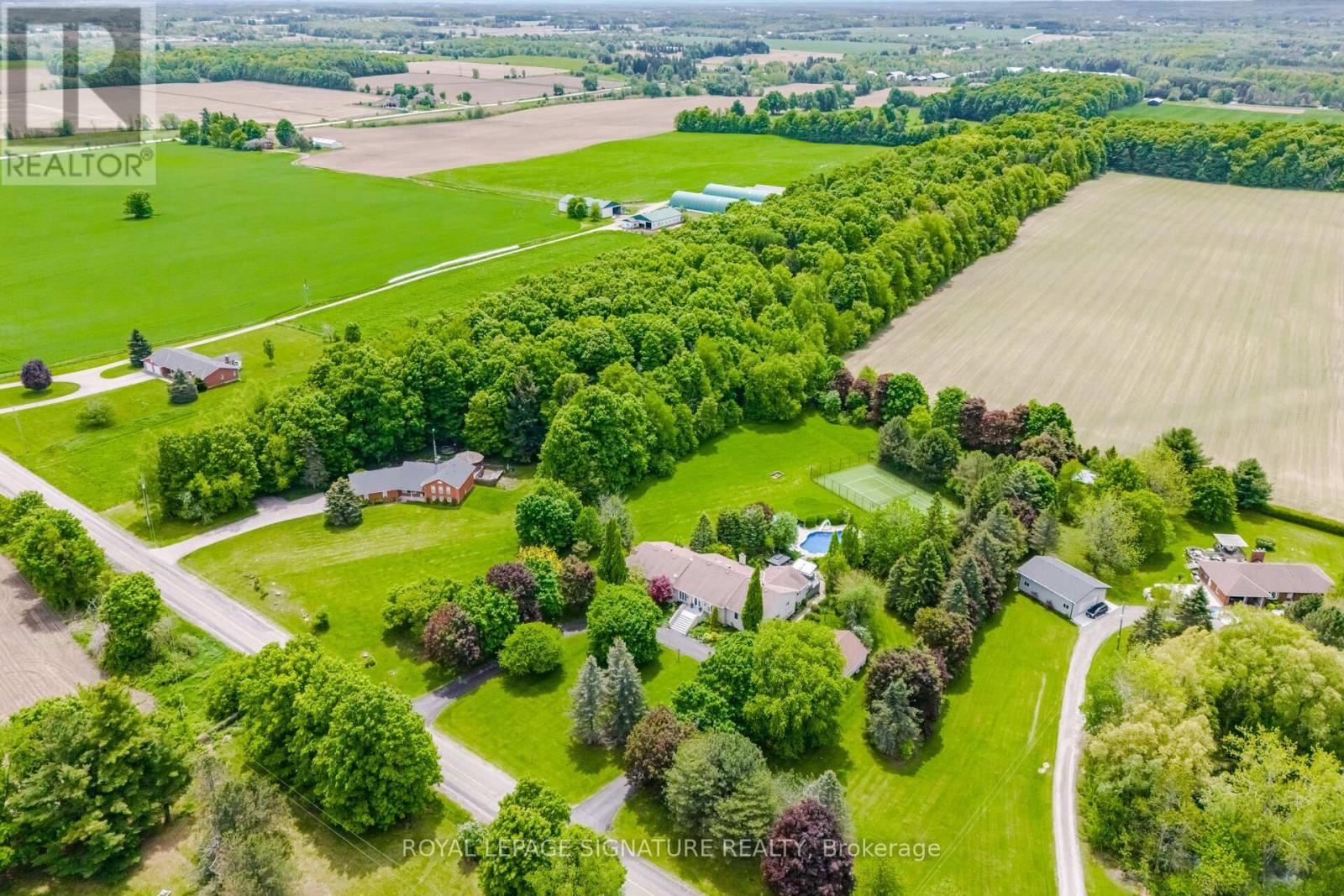 Photo 13 of 15634 Mountainview Road, Caledon ON