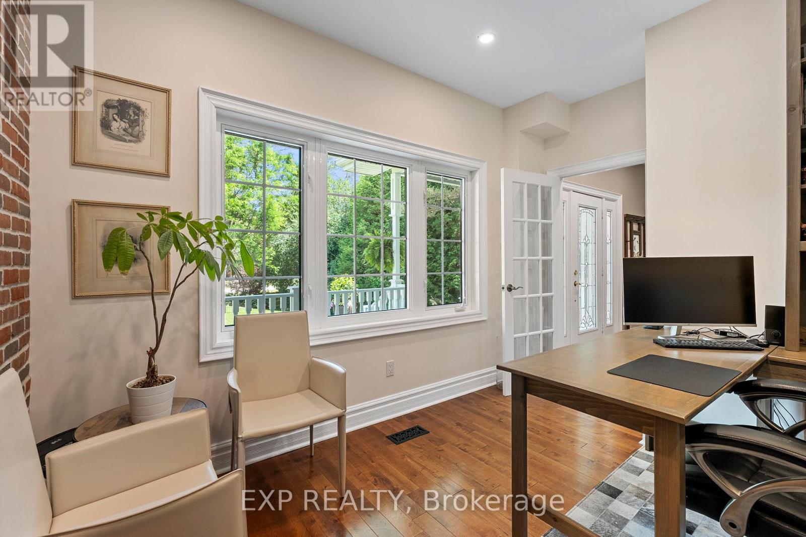 Photo 10 of 6 Gooseberry Lane, Uxbridge ON