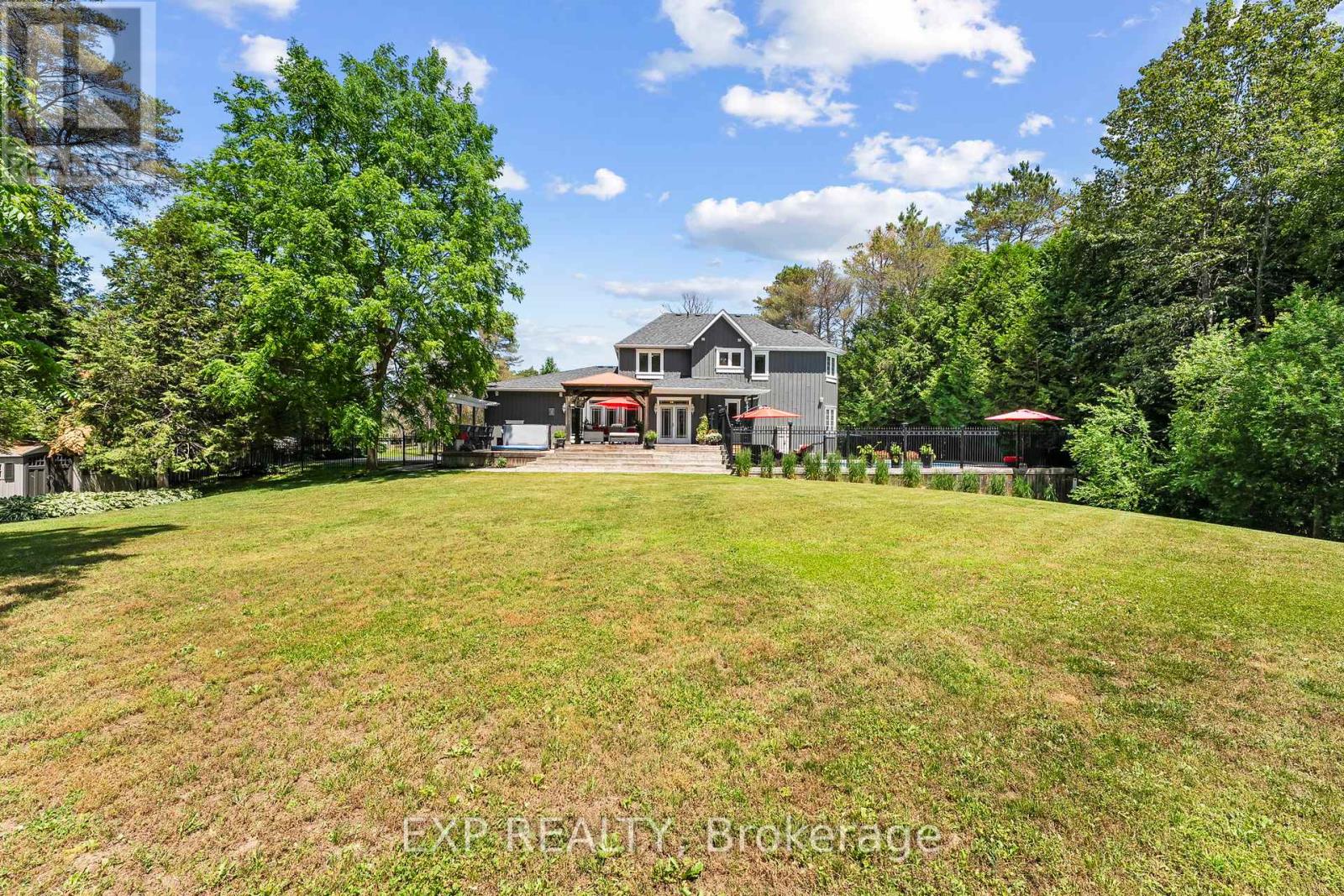 Photo 45 of 6 Gooseberry Lane, Uxbridge ON