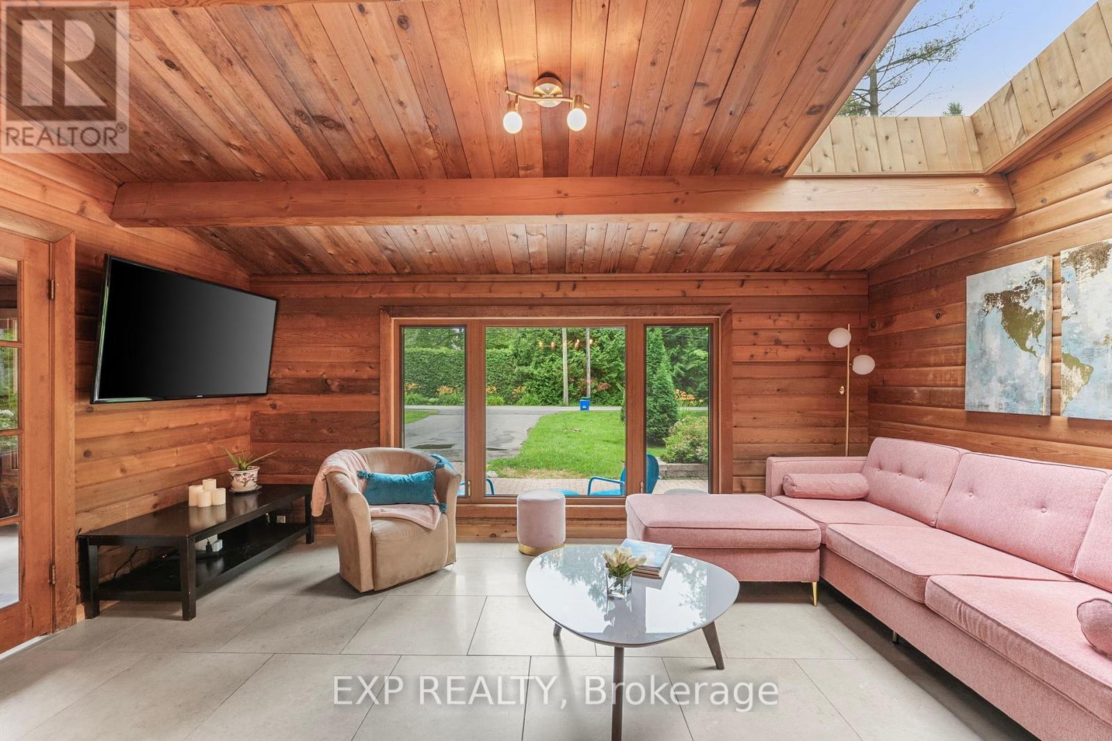 Photo 14 of 10 Maplewood Lane, Georgina ON