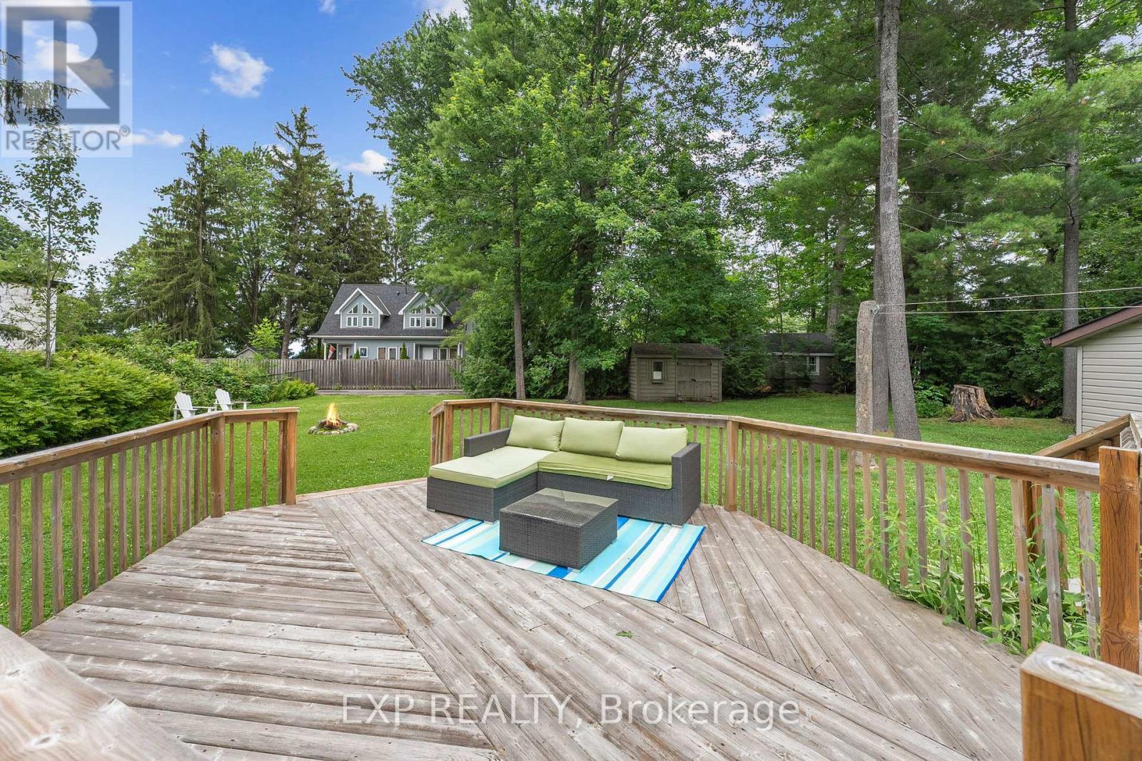 Photo 24 of 10 Maplewood Lane, Georgina ON