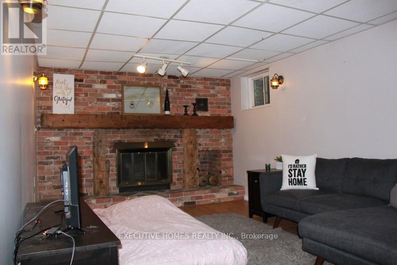 Photo 12 of 3232 Ulman Road, Oakville ON