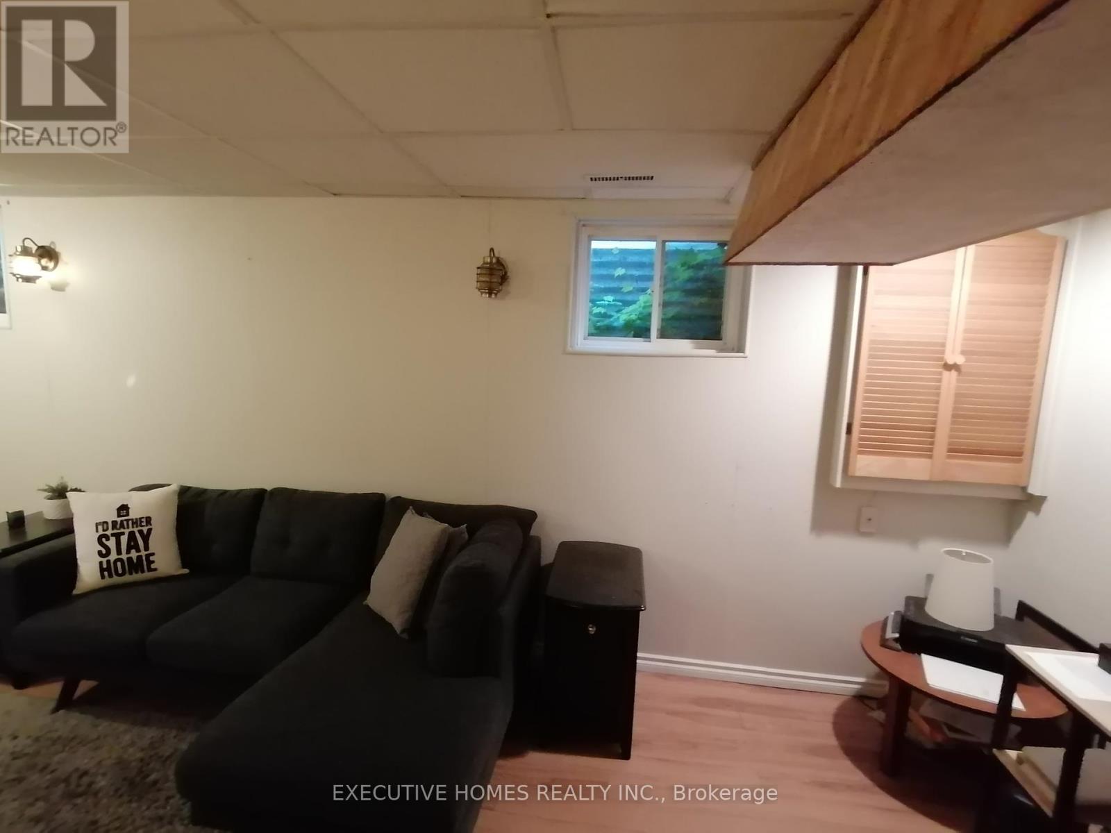 Photo 13 of 3232 Ulman Road, Oakville ON