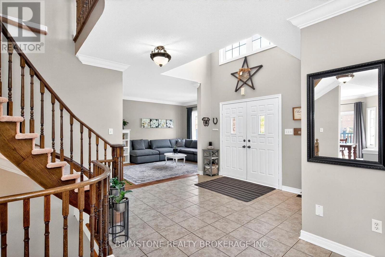 Photo 5 of 63 Prince George Crescent, Barrie ON