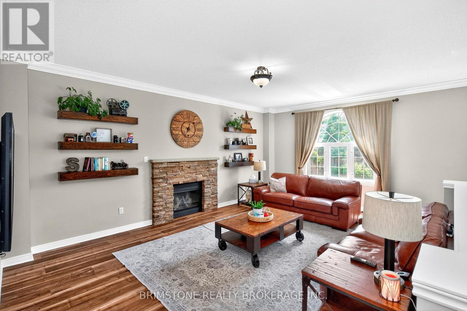 Photo 6 of 63 Prince George Crescent, Barrie ON