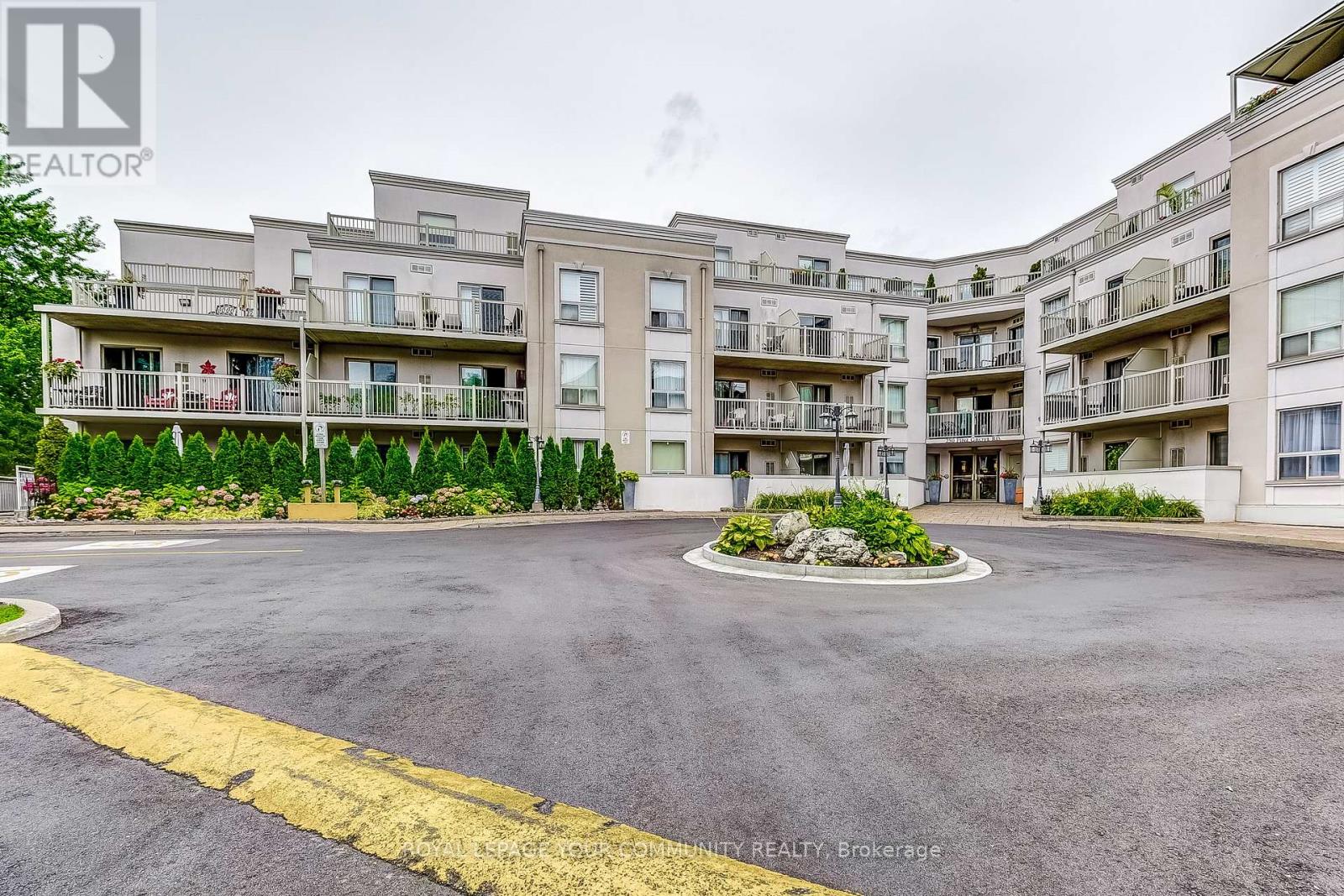 Photo 1 of 101 250 Pine Grove Road, Vaughan ON