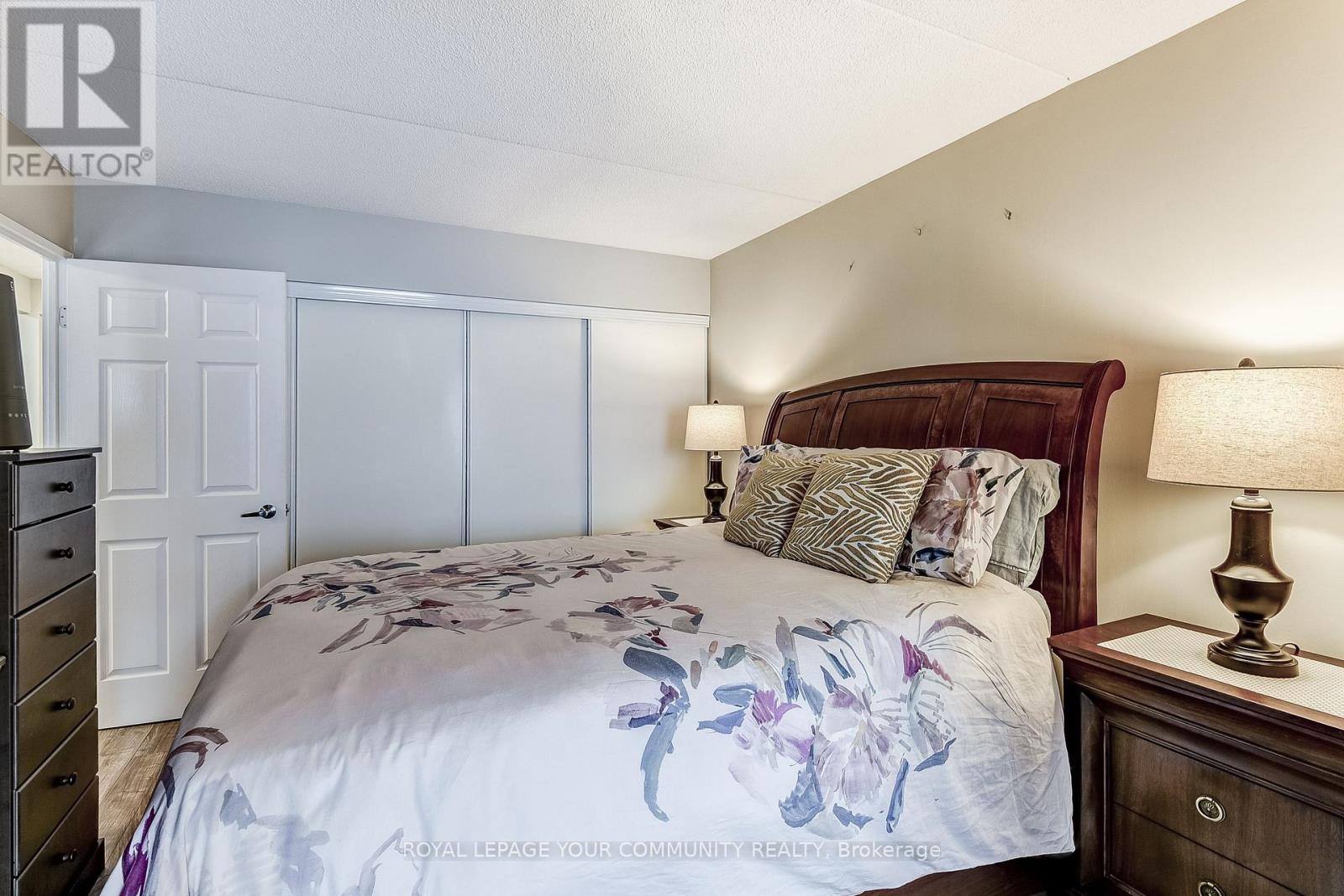 Photo 24 of 101 250 Pine Grove Road, Vaughan ON