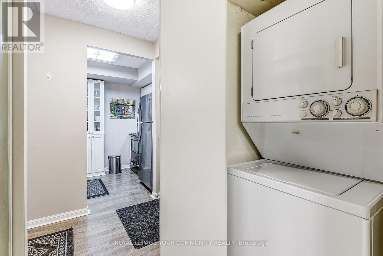 Photo 30 of 101 250 Pine Grove Road, Vaughan ON