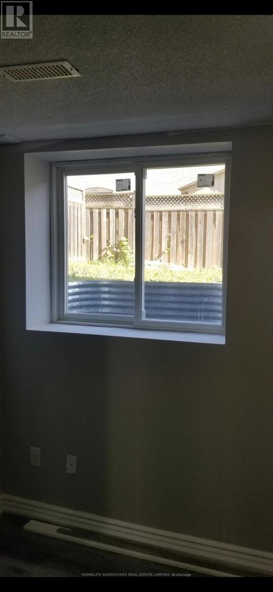 Photo 14 of 13 Grover Bsmt Road, Brampton ON
