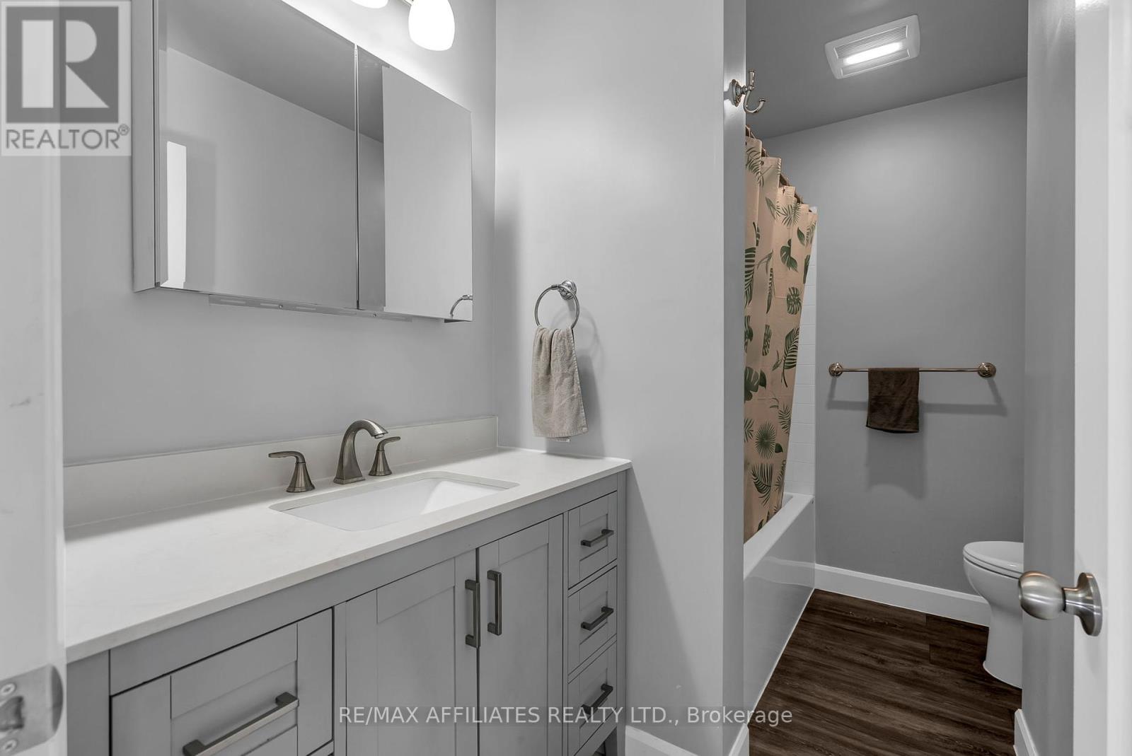 Photo 13 of 229 Fourth Street, Cornwall ON