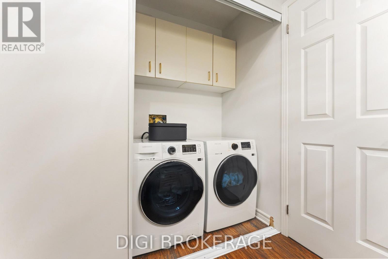 Photo 9 of 401 1974 St Laurent Boulevard, Ottawa ON