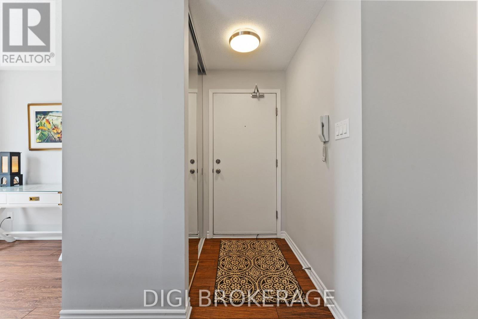 Photo 19 of 401 1974 St Laurent Boulevard, Ottawa ON
