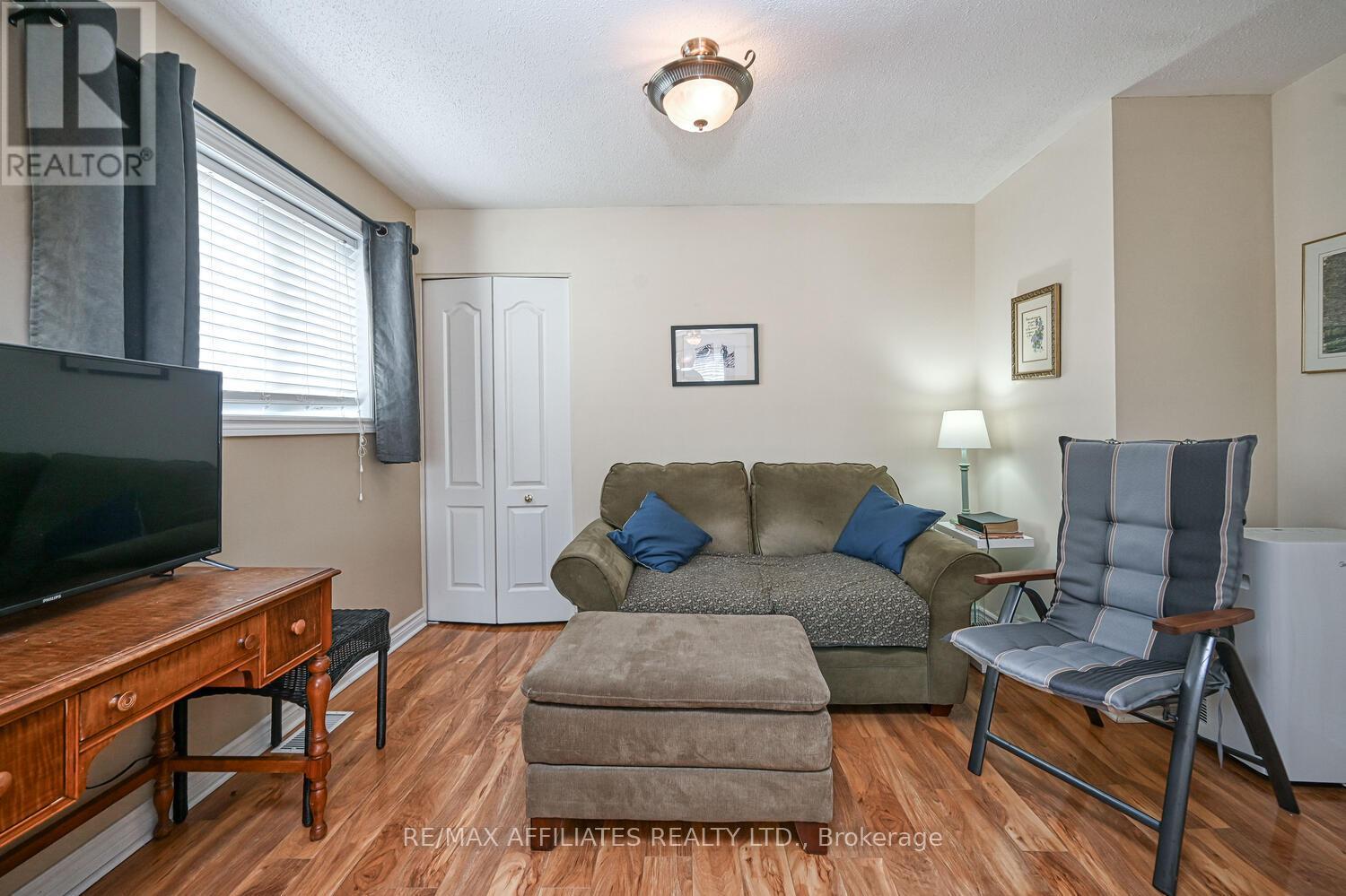 Photo 24 of 107 Merrick Street, Smiths Falls ON