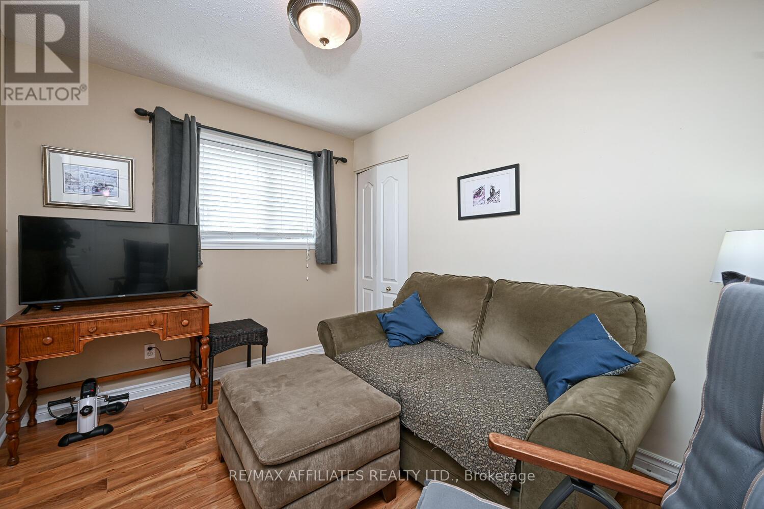 Photo 25 of 107 Merrick Street, Smiths Falls ON