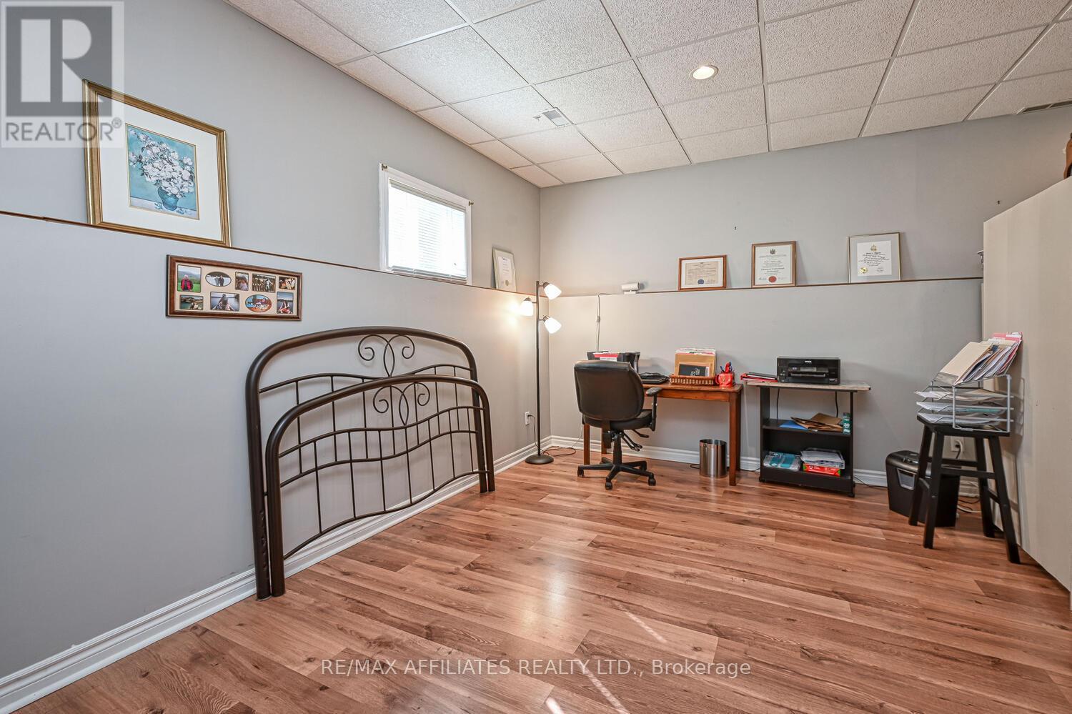 Photo 32 of 107 Merrick Street, Smiths Falls ON