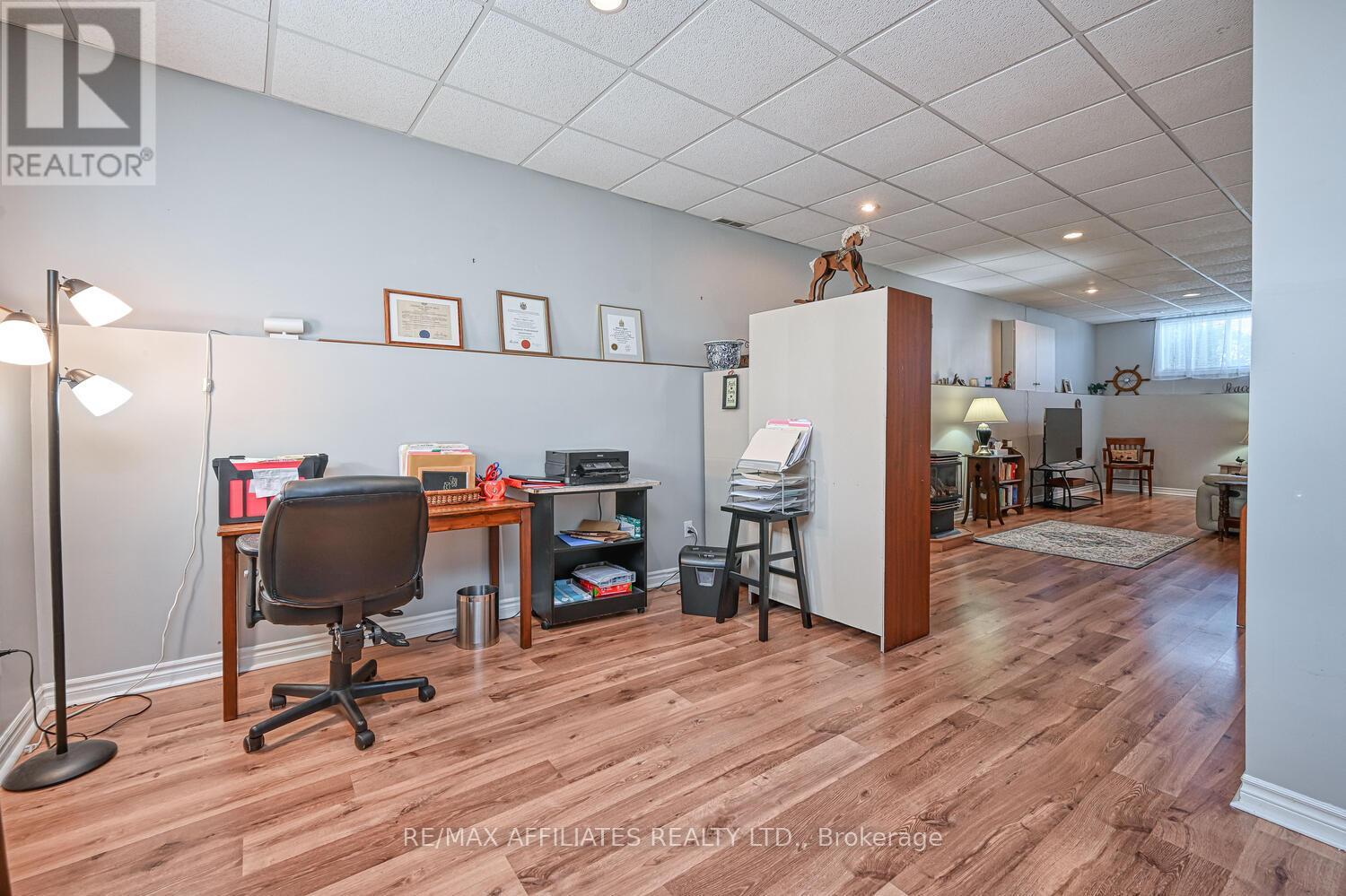 Photo 33 of 107 Merrick Street, Smiths Falls ON