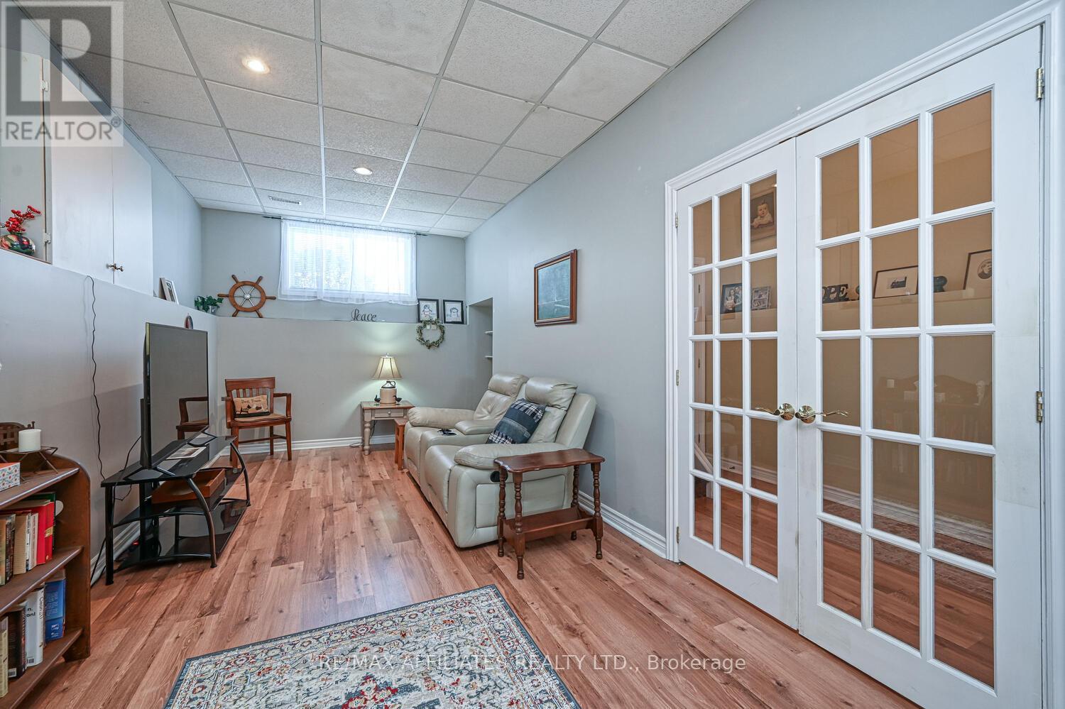Photo 35 of 107 Merrick Street, Smiths Falls ON