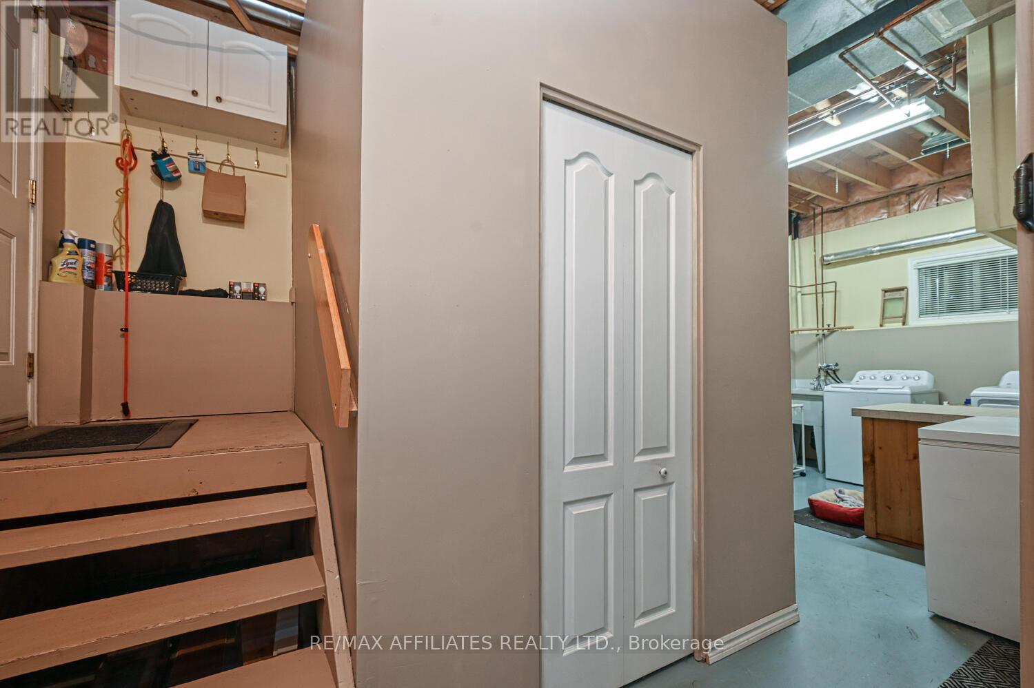 Photo 36 of 107 Merrick Street, Smiths Falls ON