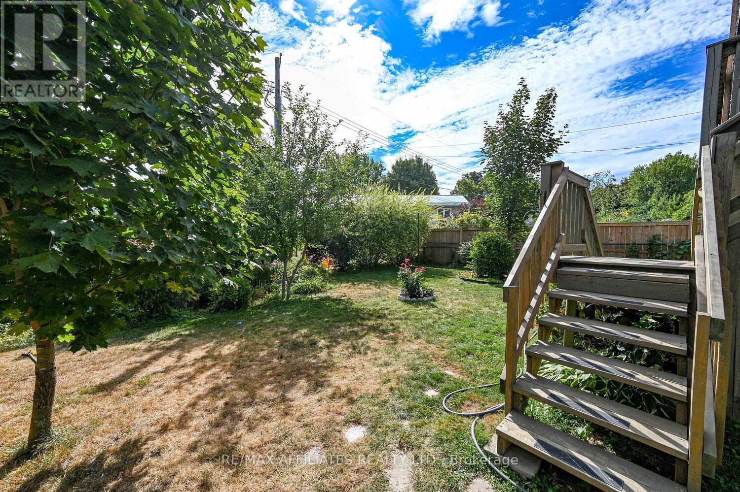 Photo 39 of 107 Merrick Street, Smiths Falls ON