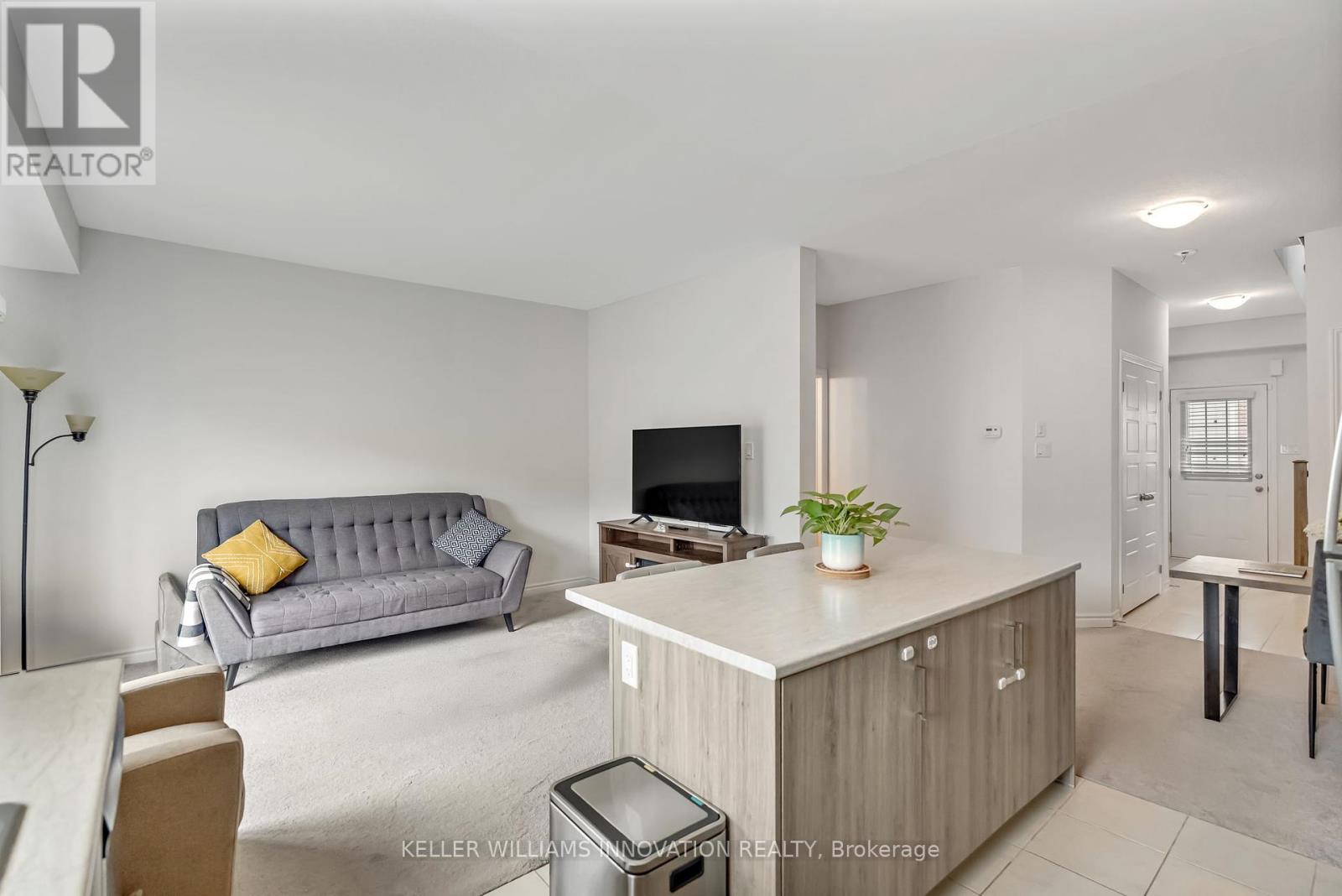 Photo 40 of 38 Dewberry Drive, Kitchener ON