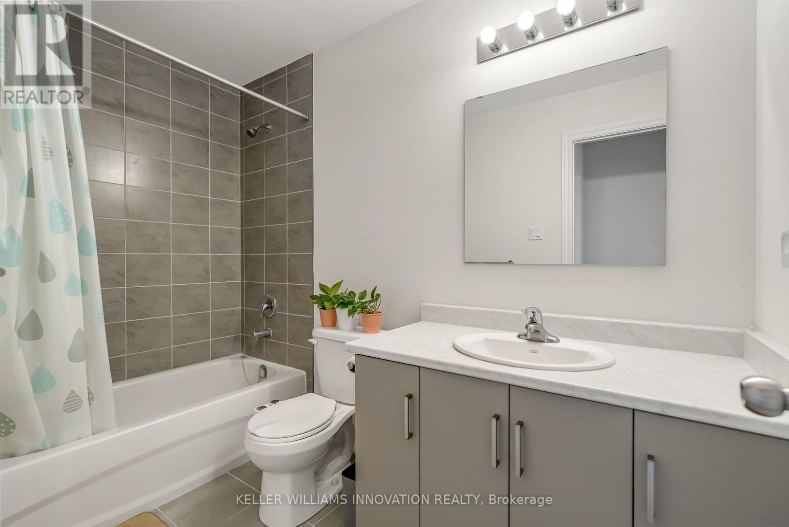 Photo 37 of 38 Dewberry Drive, Kitchener ON