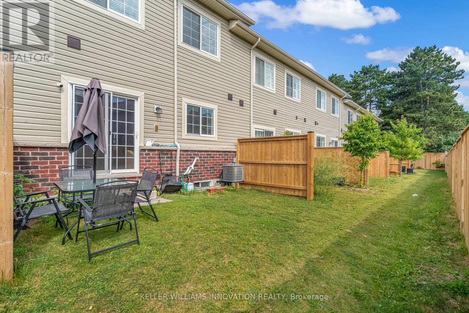 Photo 15 of 38 Dewberry Drive, Kitchener ON