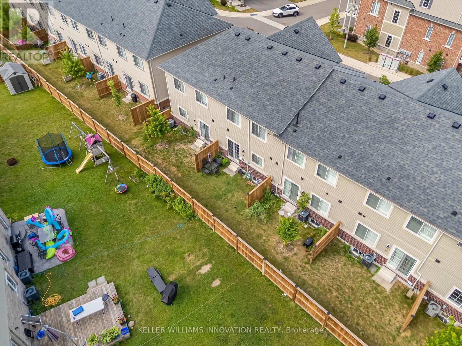Photo 30 of 38 Dewberry Drive, Kitchener ON