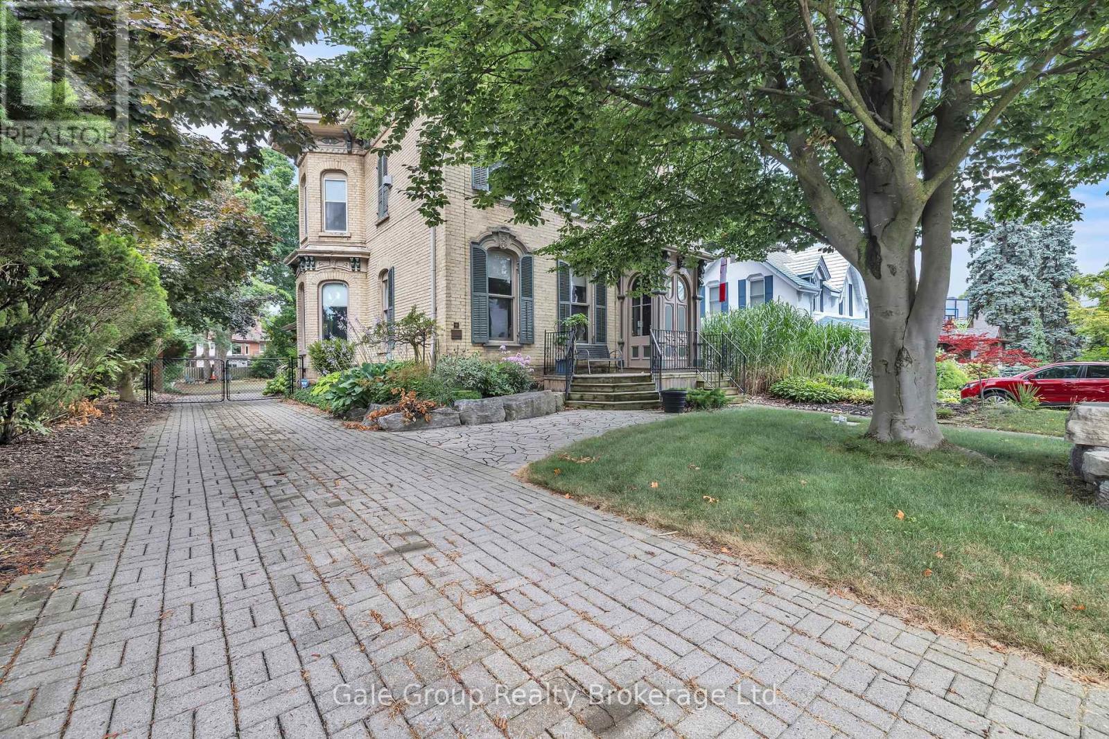 Photo 11 of 77 Light Street, Woodstock ON