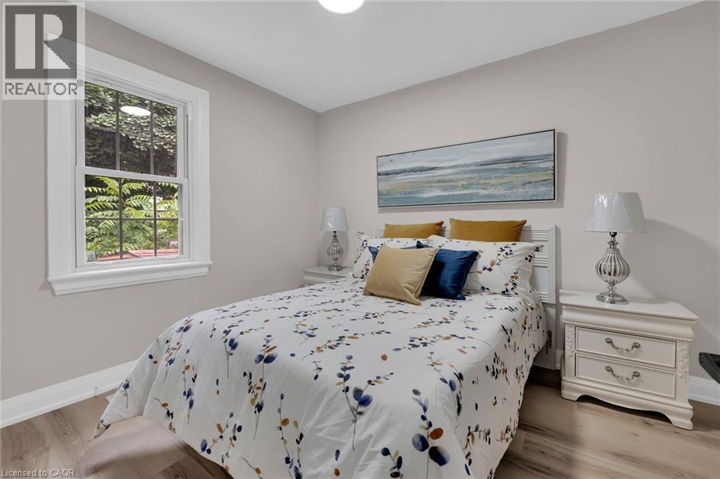 Photo 3 of 174 East 34th Street, Hamilton ON