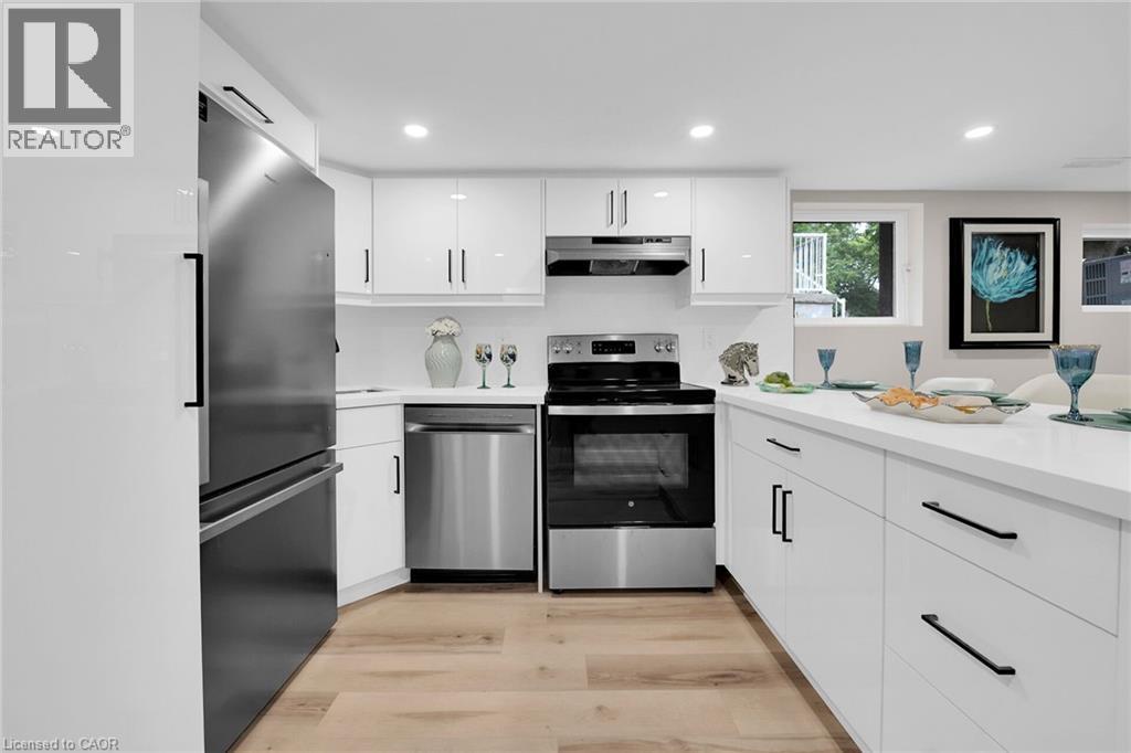 Photo 34 of 174 East 34th Street, Hamilton ON