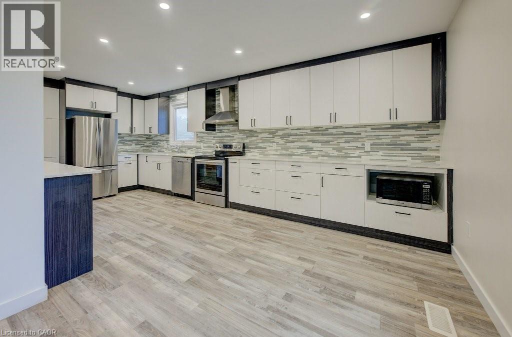 Photo 16 of 259 Lorraine Avenue, Kitchener ON