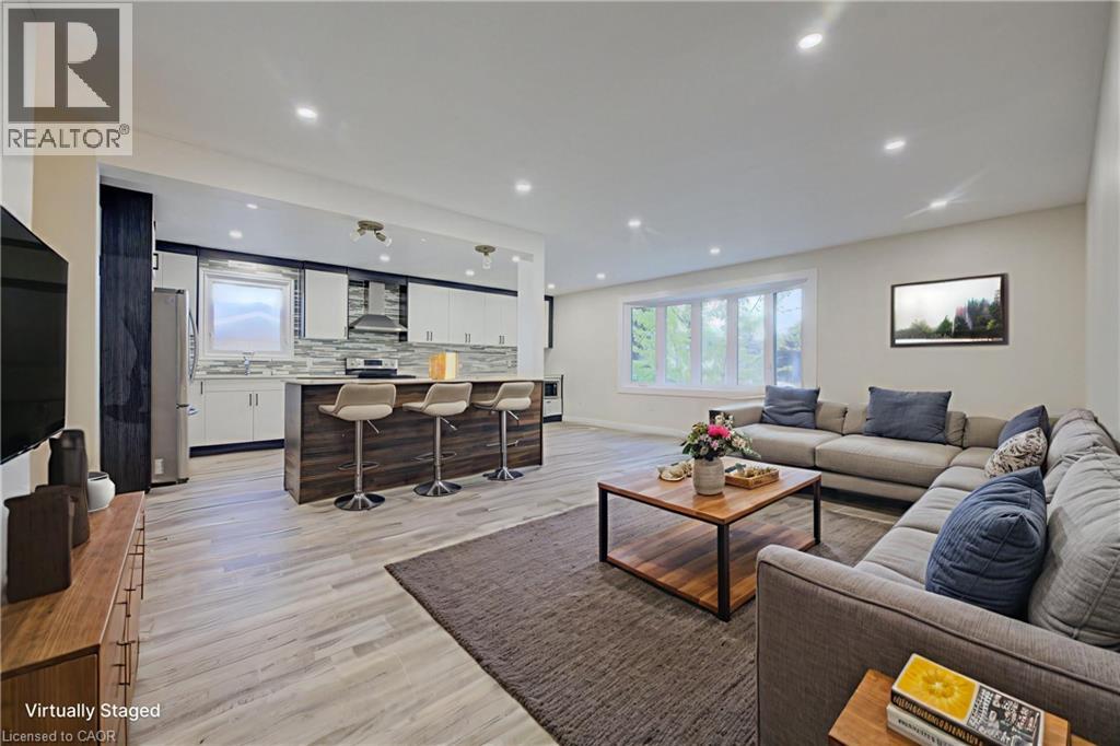 Photo 2 of 259 Lorraine Avenue, Kitchener ON