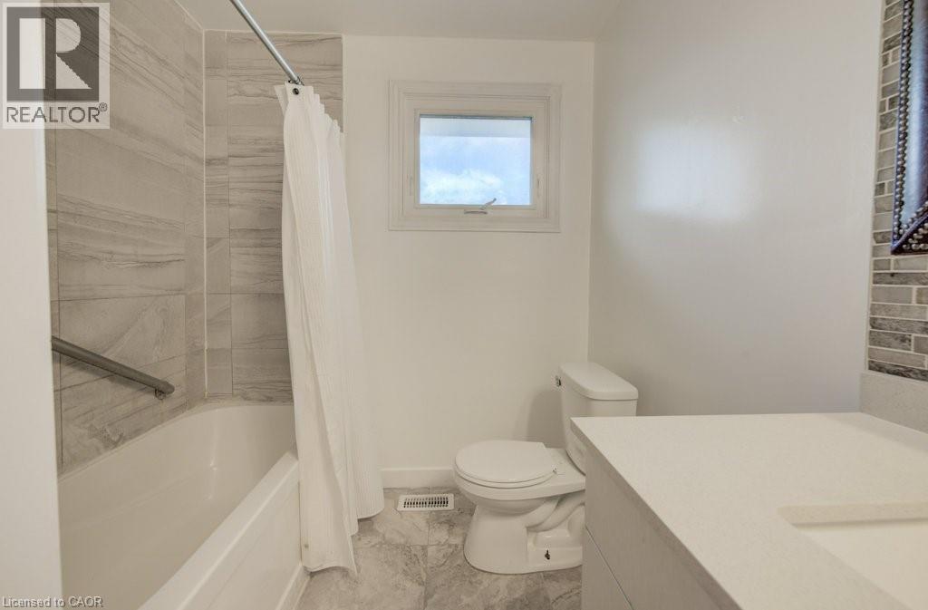 Photo 32 of 259 Lorraine Avenue, Kitchener ON