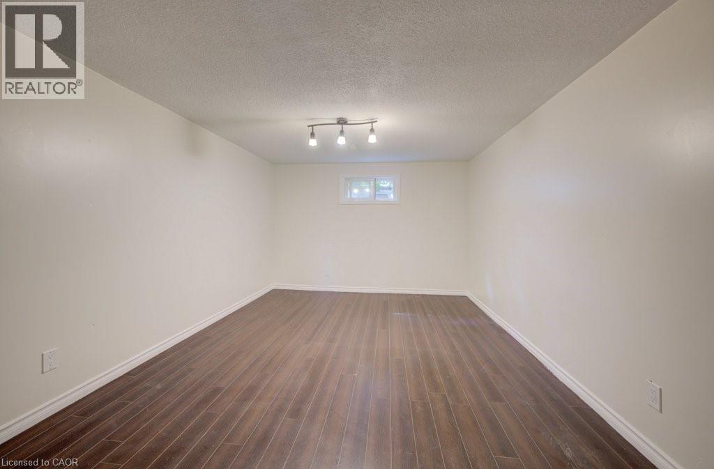 Photo 40 of 259 Lorraine Avenue, Kitchener ON