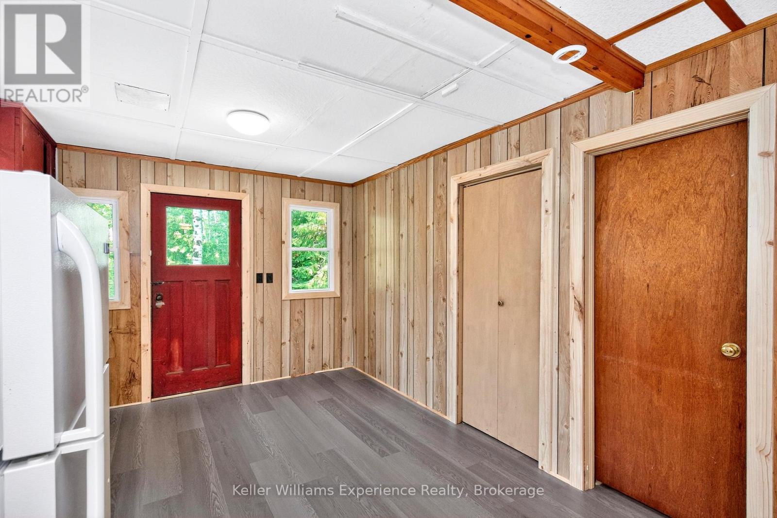 Photo 13 of 180 184 Silver Birch Crescent, Tay ON