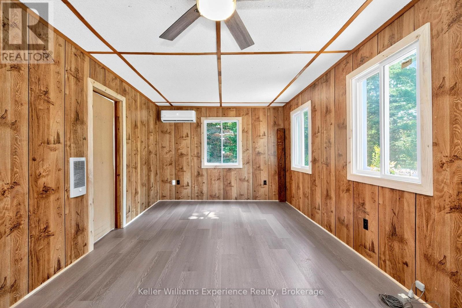 Photo 15 of 180 184 Silver Birch Crescent, Tay ON