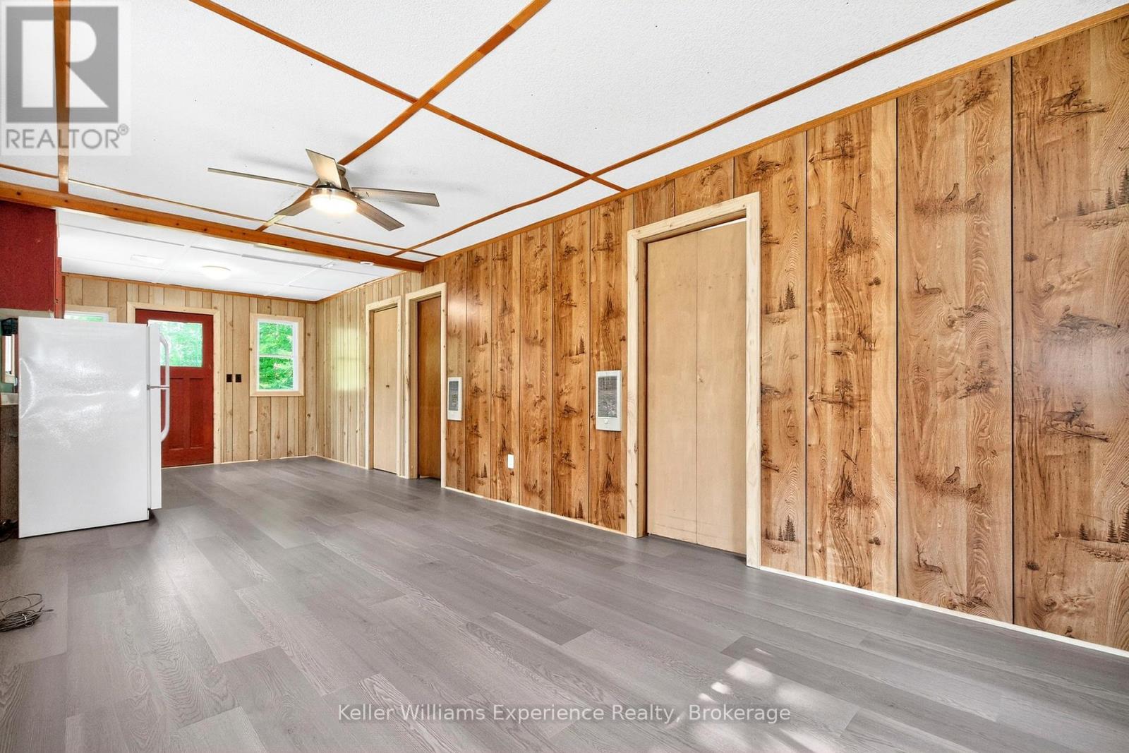 Photo 18 of 180 184 Silver Birch Crescent, Tay ON