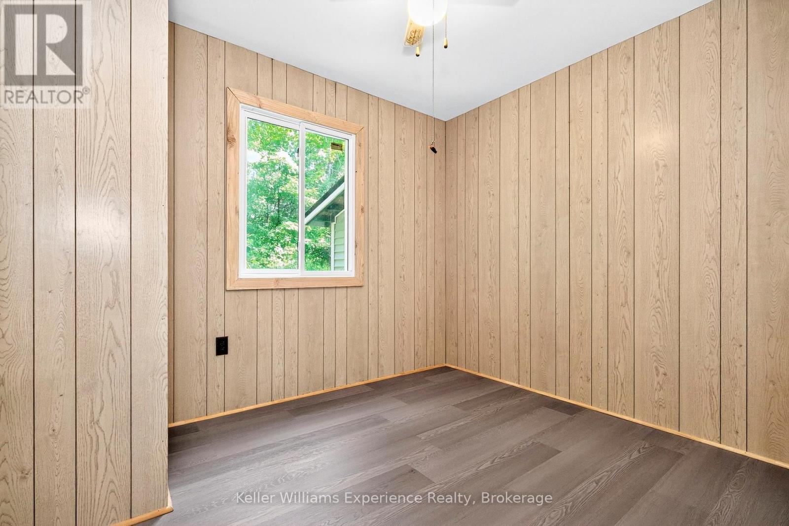 Photo 21 of 180 184 Silver Birch Crescent, Tay ON