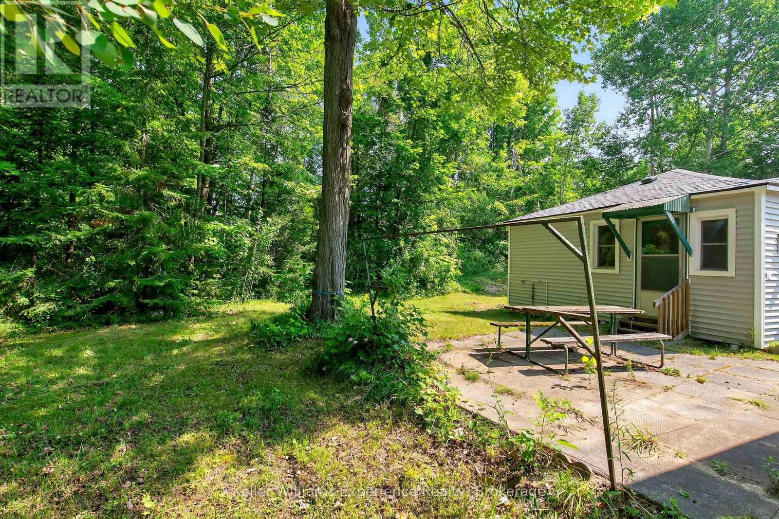 Photo 26 of 180 184 Silver Birch Crescent, Tay ON