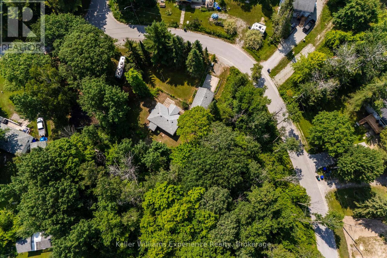 Photo 30 of 180 184 Silver Birch Crescent, Tay ON