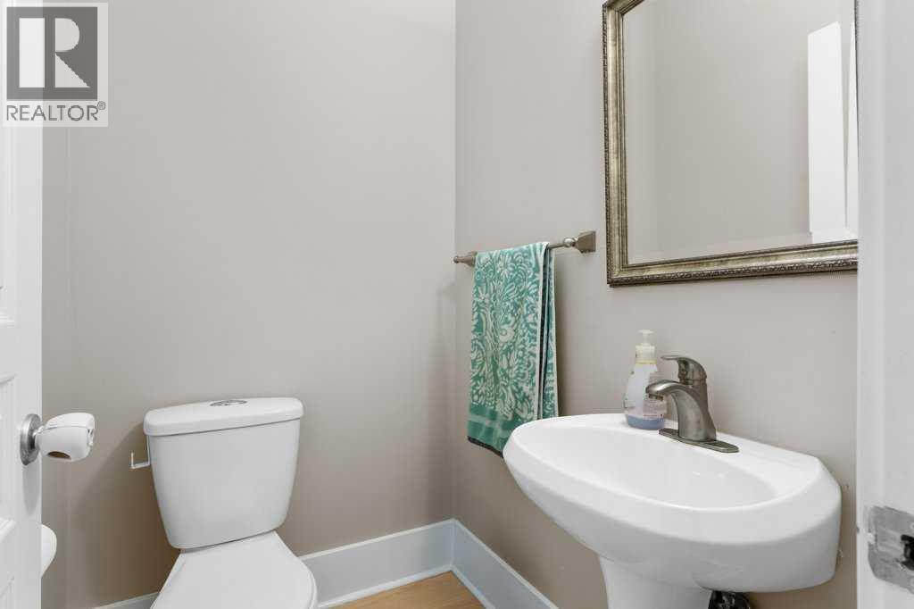 Single Family House for Sale in  Wentworth Common SW West Springs Calgary 