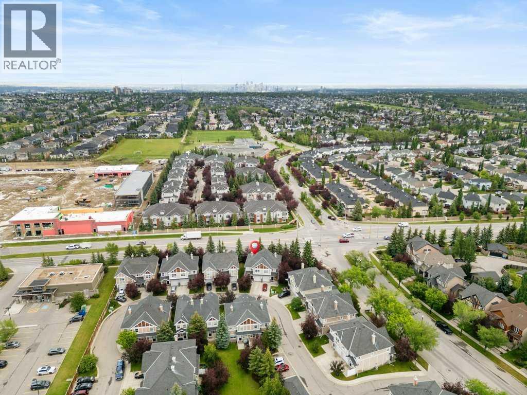Single Family House for Sale in  Wentworth Common SW West Springs Calgary 